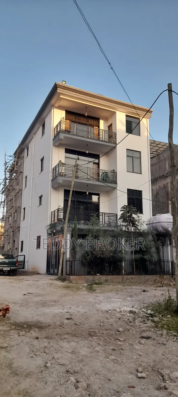 7bdrm House in Alem Bank, Akaky Kaliti for sale