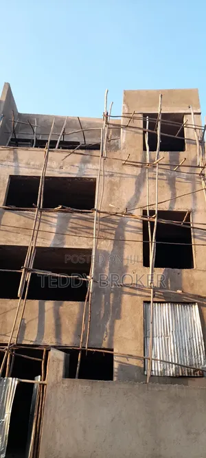 5bdrm House in Alem Bank, Akaky Kaliti for sale