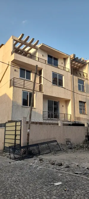 7bdrm House in Alem Bank, Akaky Kaliti for sale