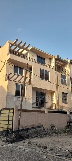 7bdrm House in Alem Bank, Akaky Kaliti for sale