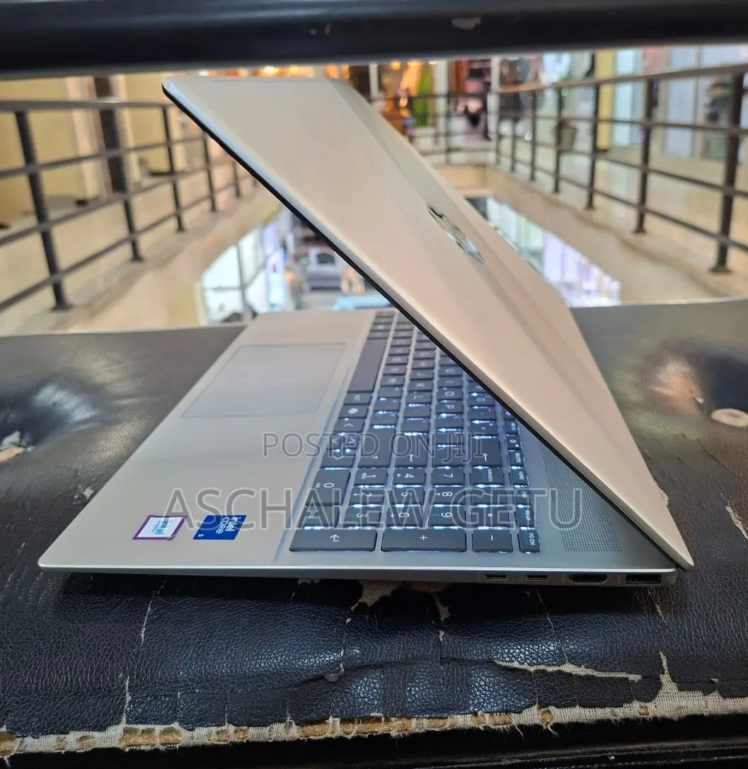 New Laptop HP Pavilion 15 16GB Intel Core 5 SSD 512GB