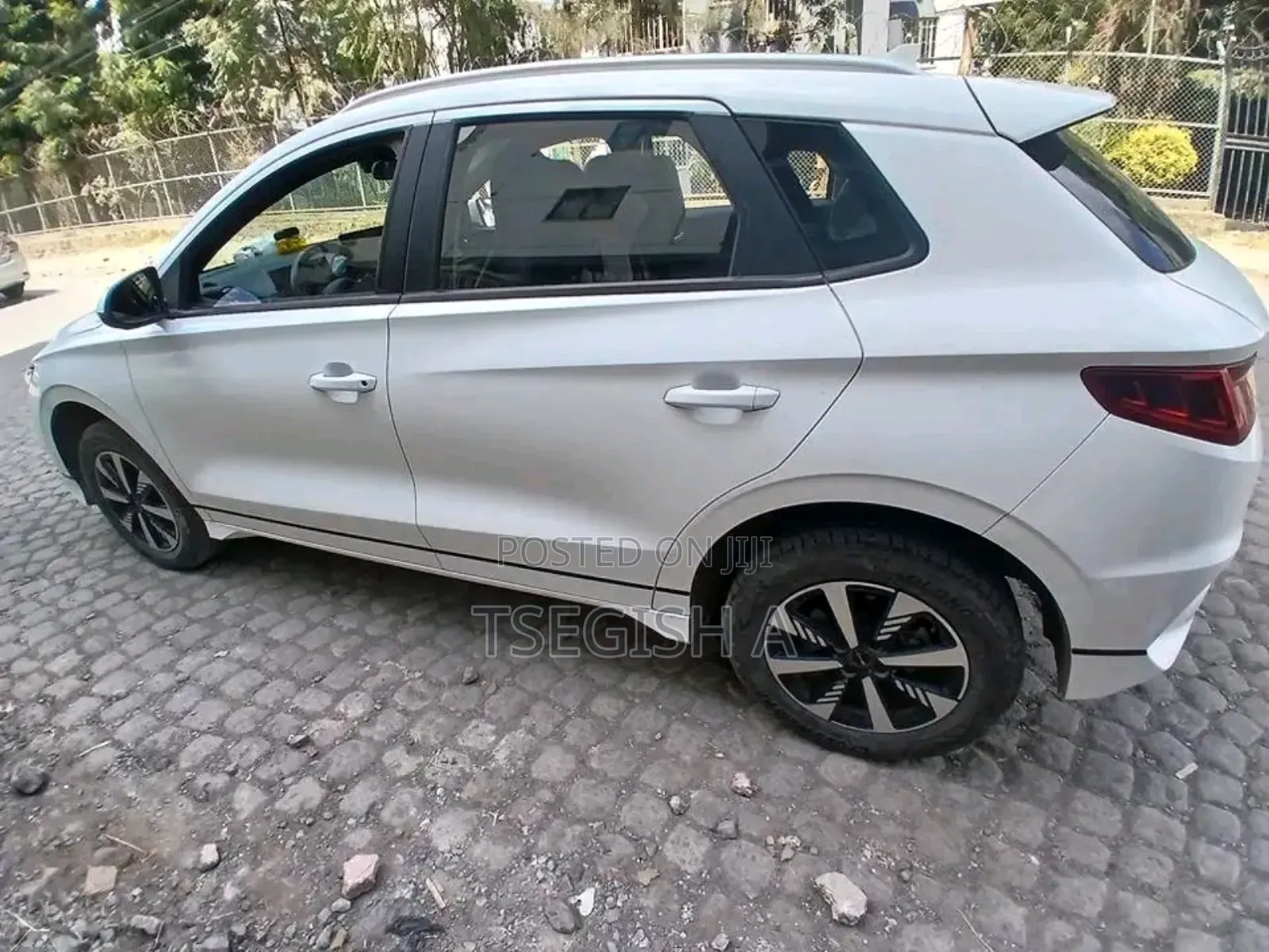 New BYD E2 43 kWh 94 hp FWD 2024 White