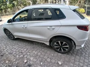 New BYD E2 43 kWh 94 hp FWD 2024 White