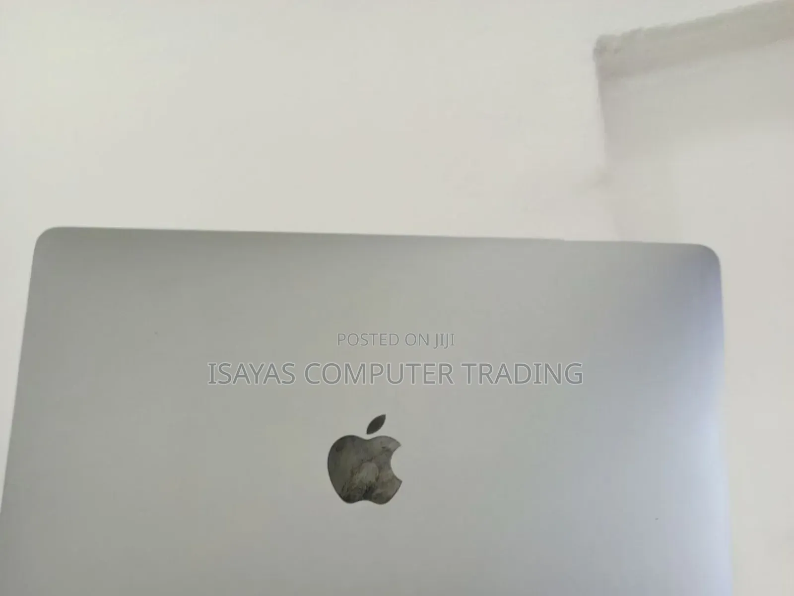 New Laptop Apple MacBook Pro 2017 8GB SSD 128GB