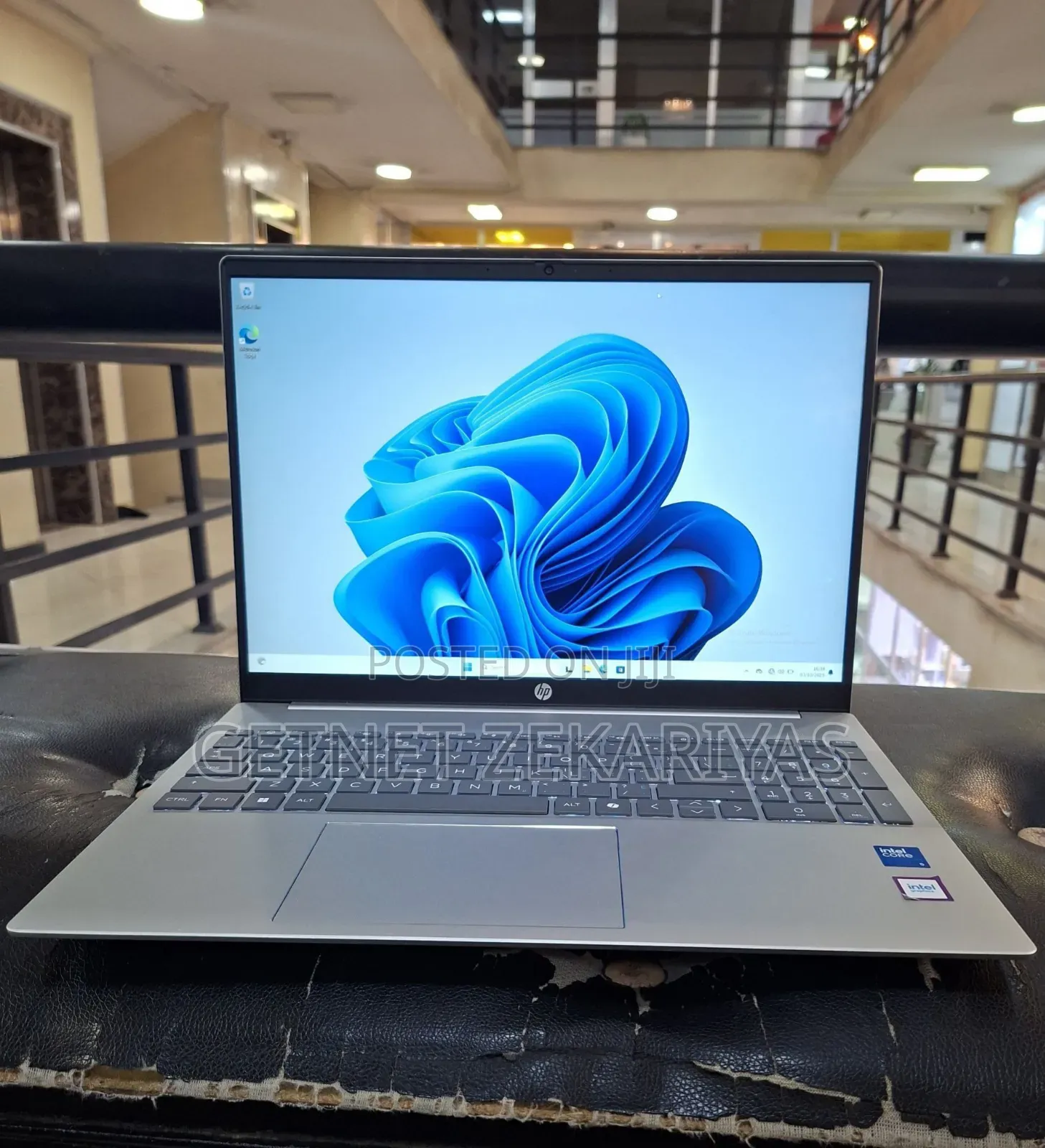 New Laptop HP Stream Notebook 8GB Intel Core I5 HDD 2T