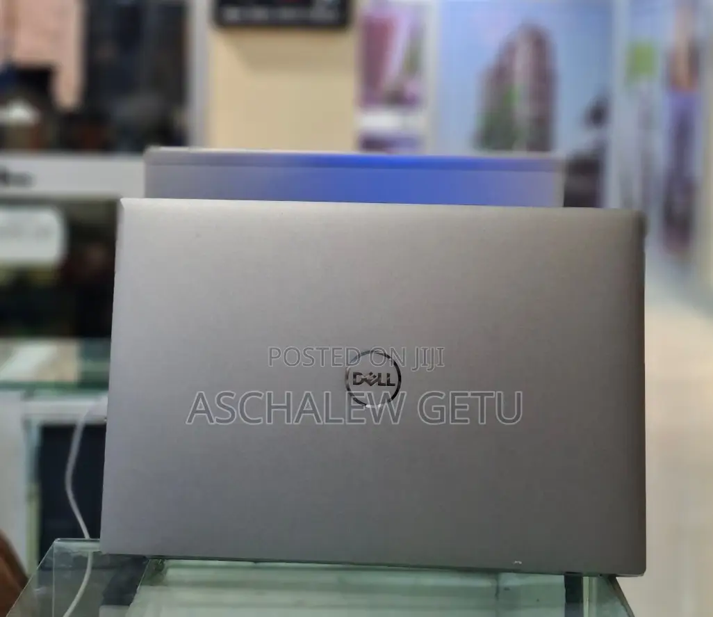 New Laptop Dell Precision 5570 16GB Intel Core I7 SSD 512GB