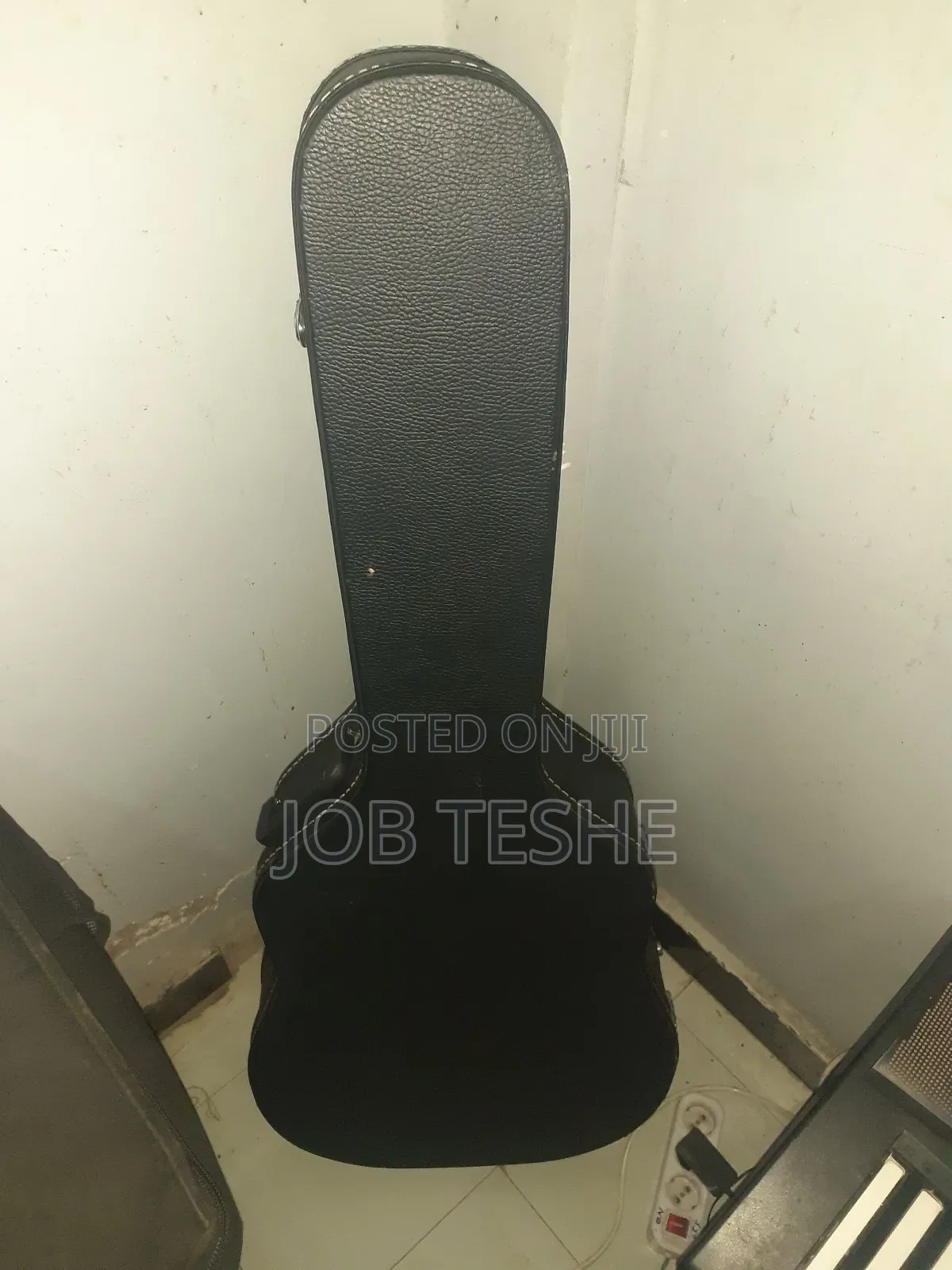 Acoustic Guitar Hard Case