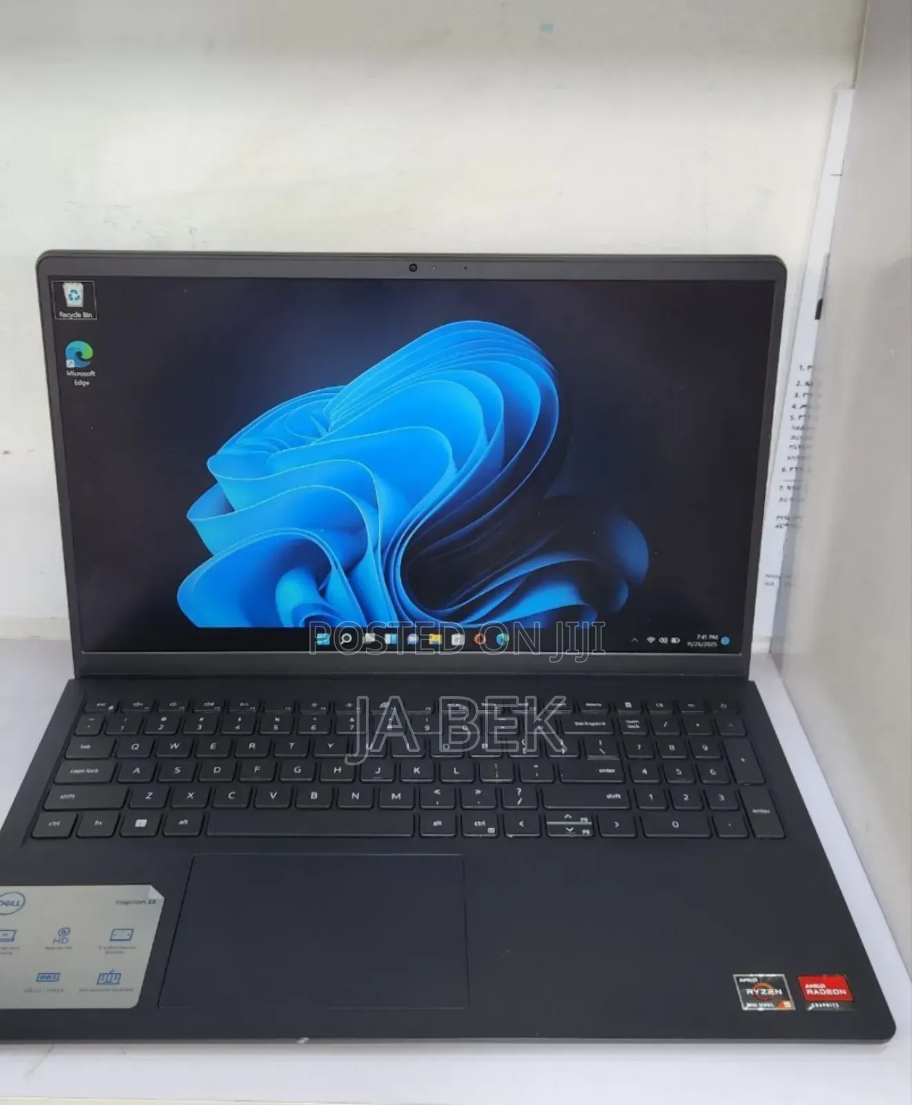 New Laptop Dell Inspiron 15 8GB AMD Ryzen 5 SSD 512GB