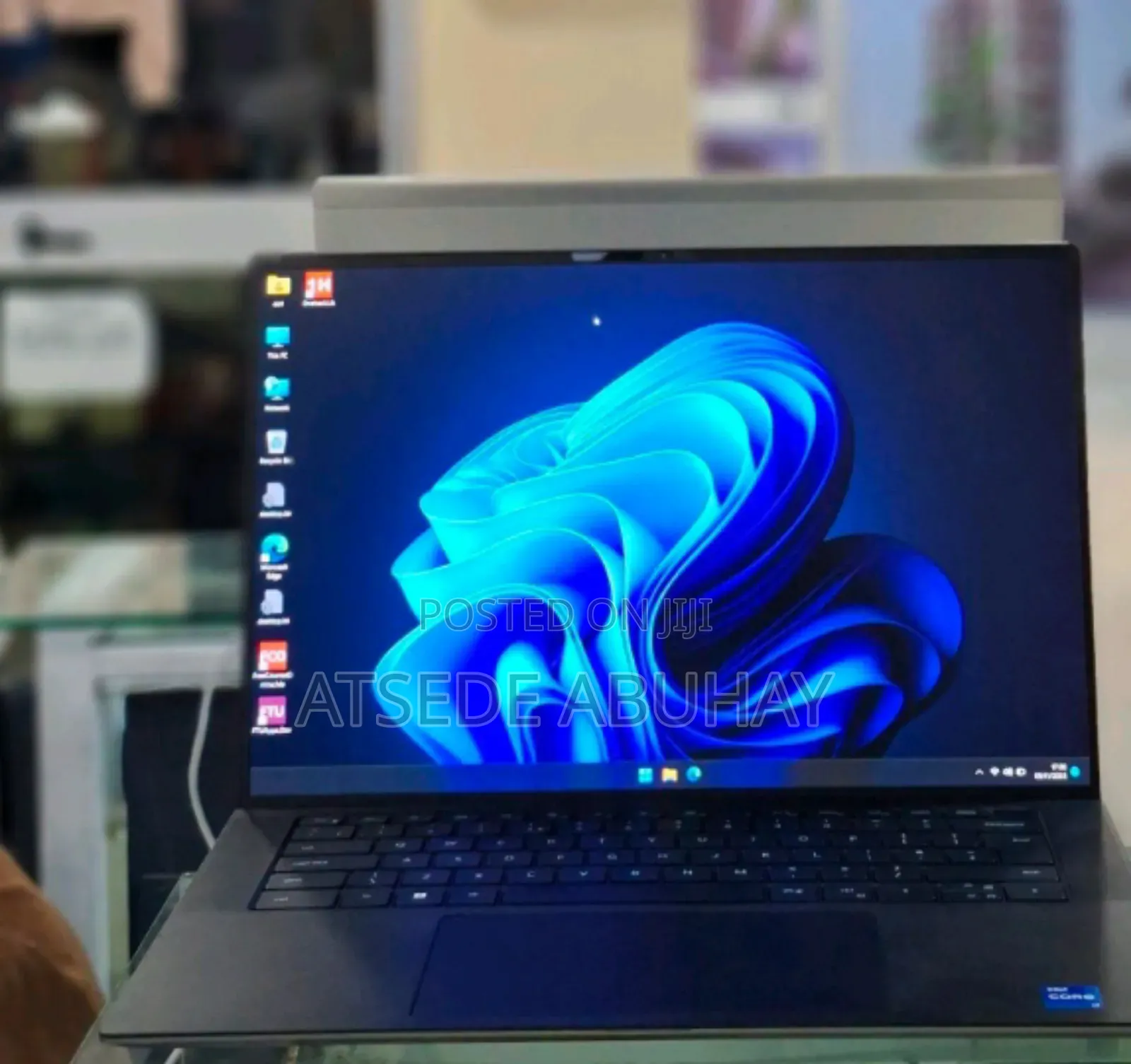 New Laptop Dell Precision 5540 16GB Intel Core I7 SSD 512GB