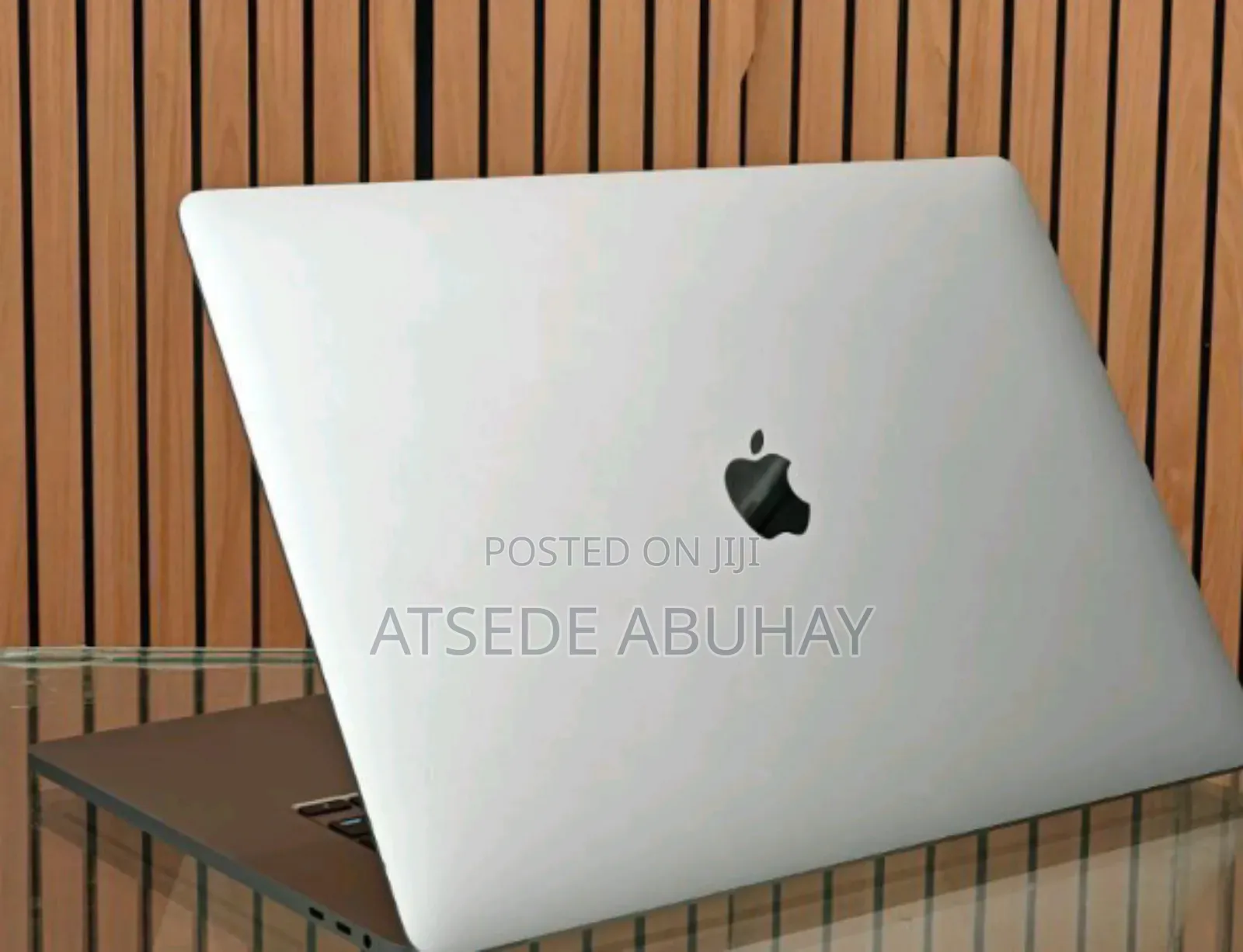 New Laptop Apple MacBook Pro 2019 16GB Intel Core I7 SSD 512GB