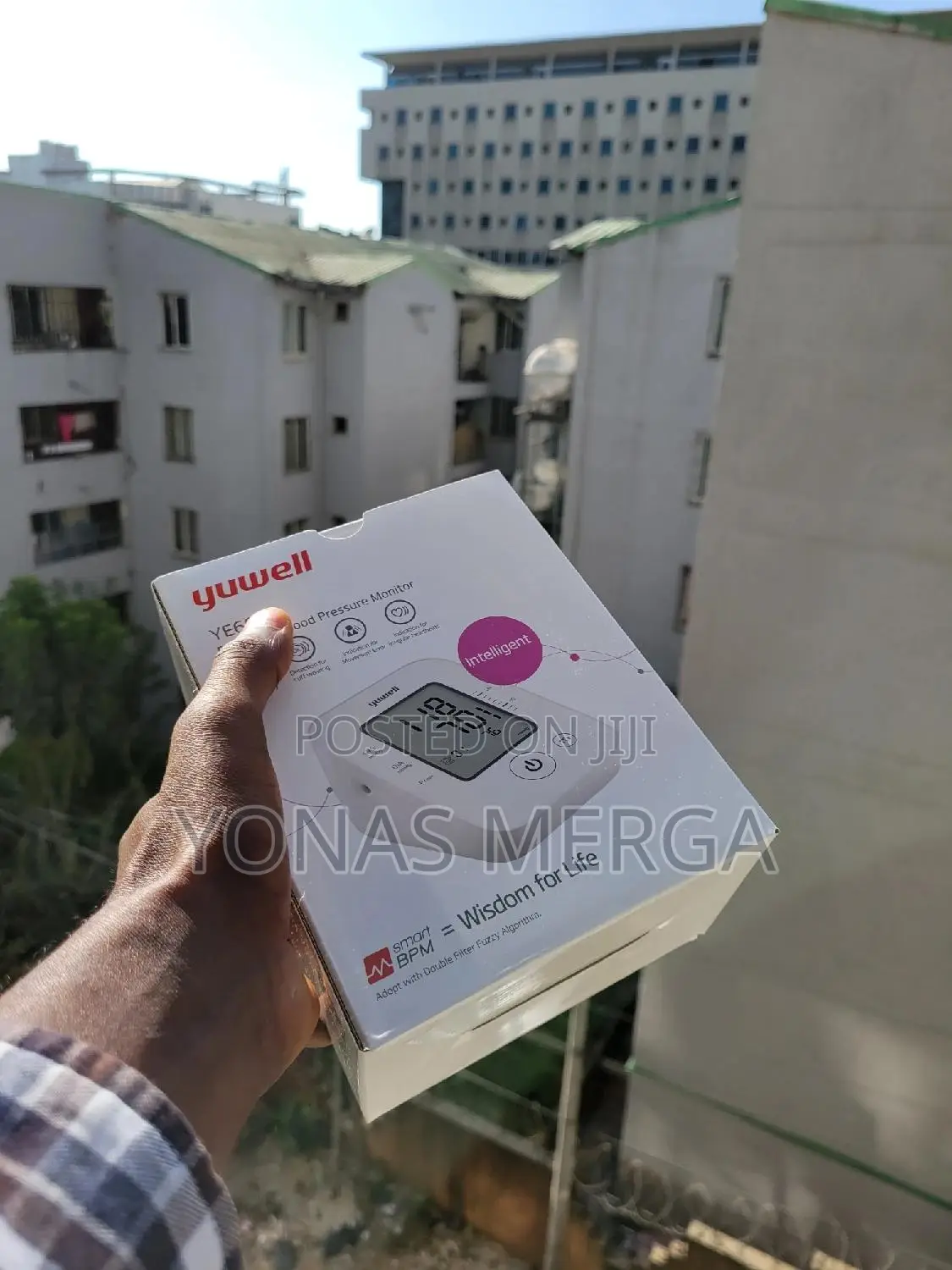 Yuwell Upper Arm Blood Pressure Monitor夕懺bpm for Healty Life與飆bp Appa