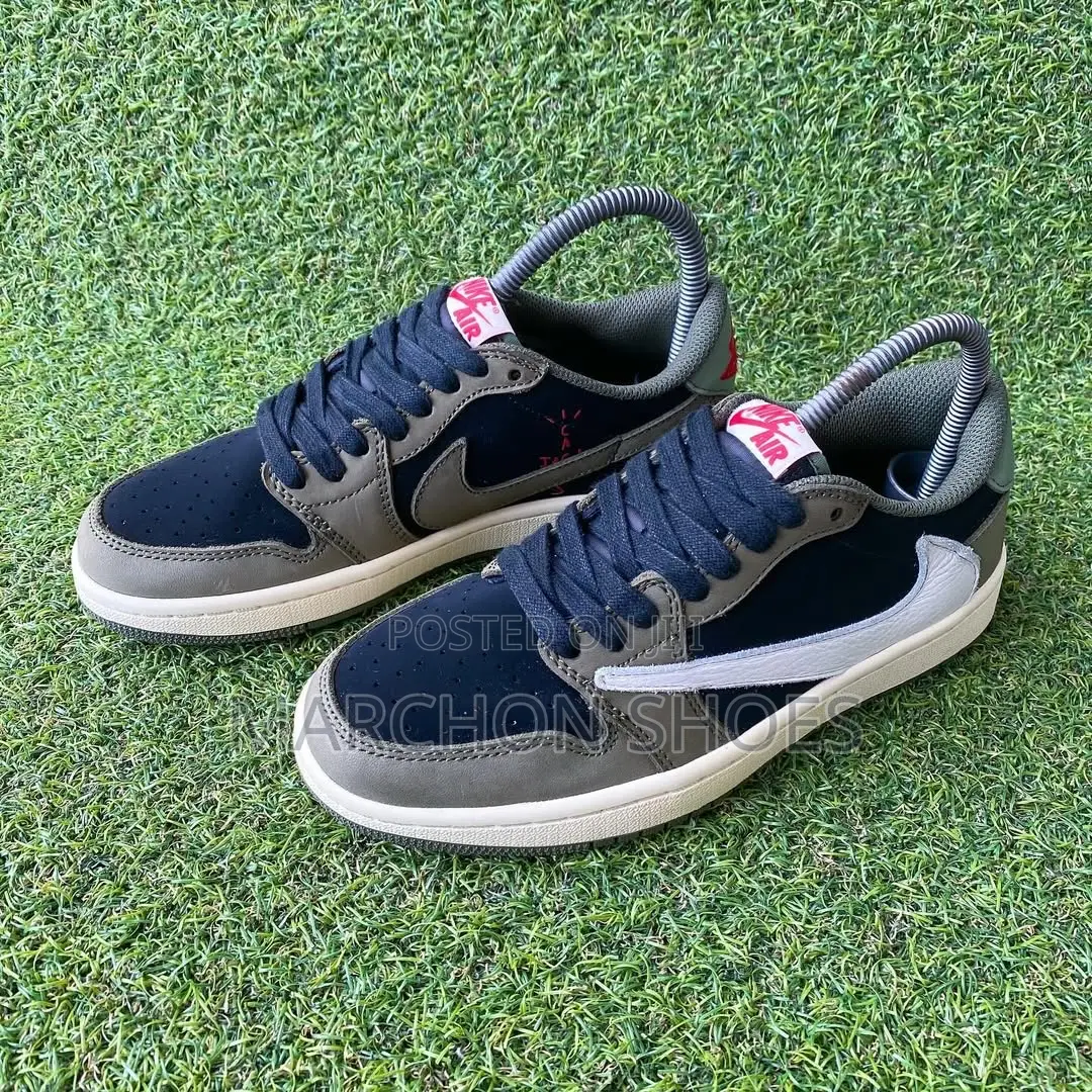 Nike Air Jordan 1 Low Travis Scott "Black / Sail / Mocha"
