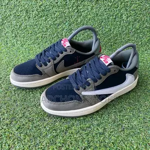 Nike Air Jordan 1 Low Travis Scott "Black / Sail / Mocha"