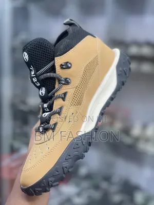 Timberland Mid-Top Outdoor Shoes