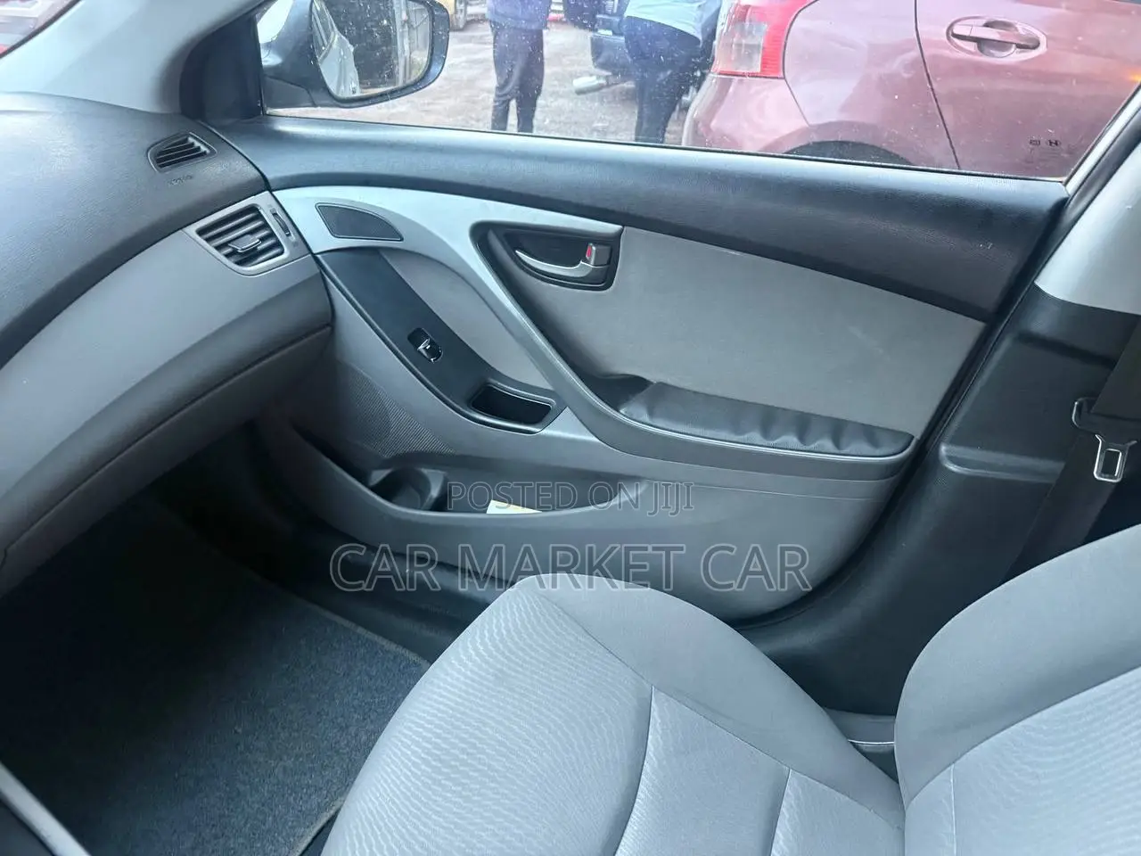 Hyundai Elantra SE 4dr Sedan (1.8L 4cyl 6A) 2015 Silver