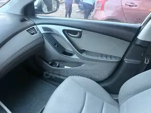 Hyundai Elantra SE 4dr Sedan (1.8L 4cyl 6A) 2015 Silver