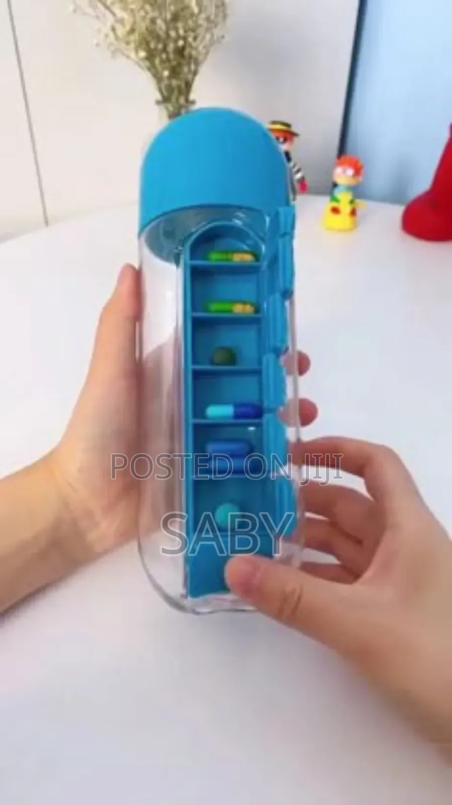 Pills and Vitamin Organizer With Water Bottle