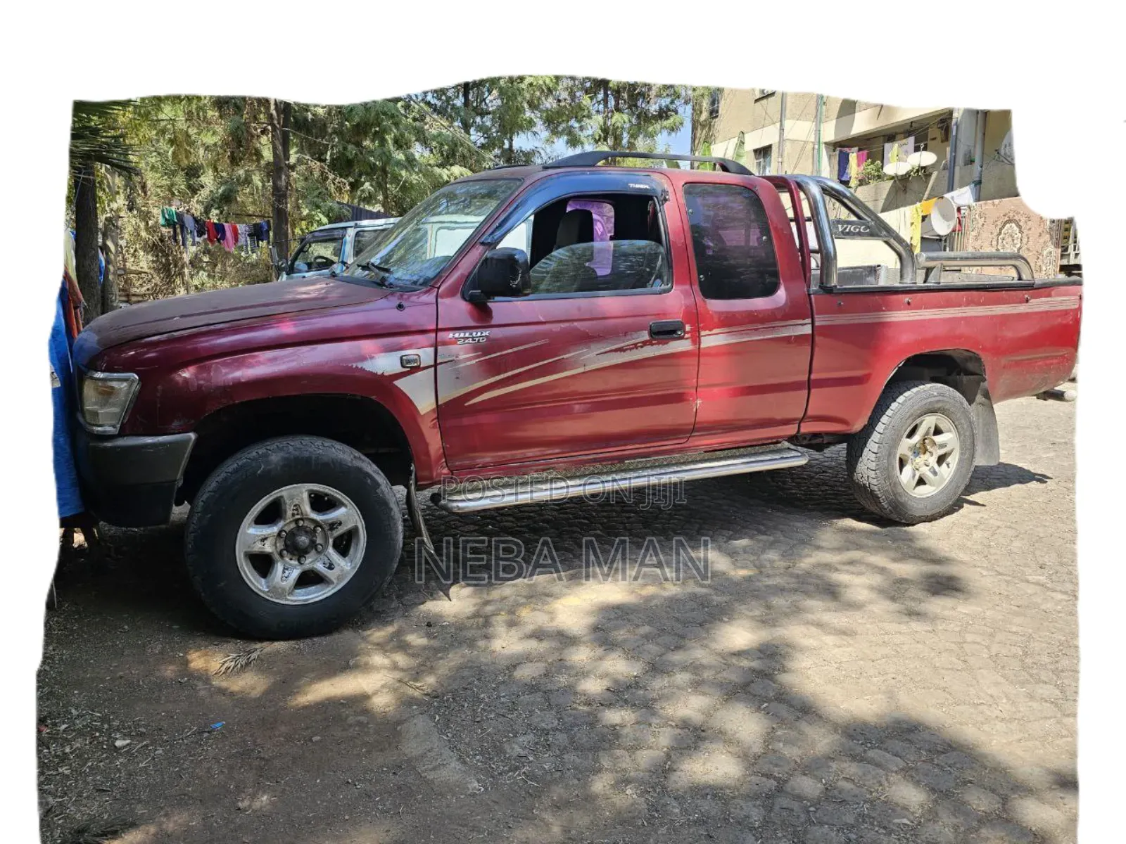 Toyota Hilux 2000 Red