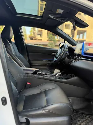 Toyota C-HR 2023 White