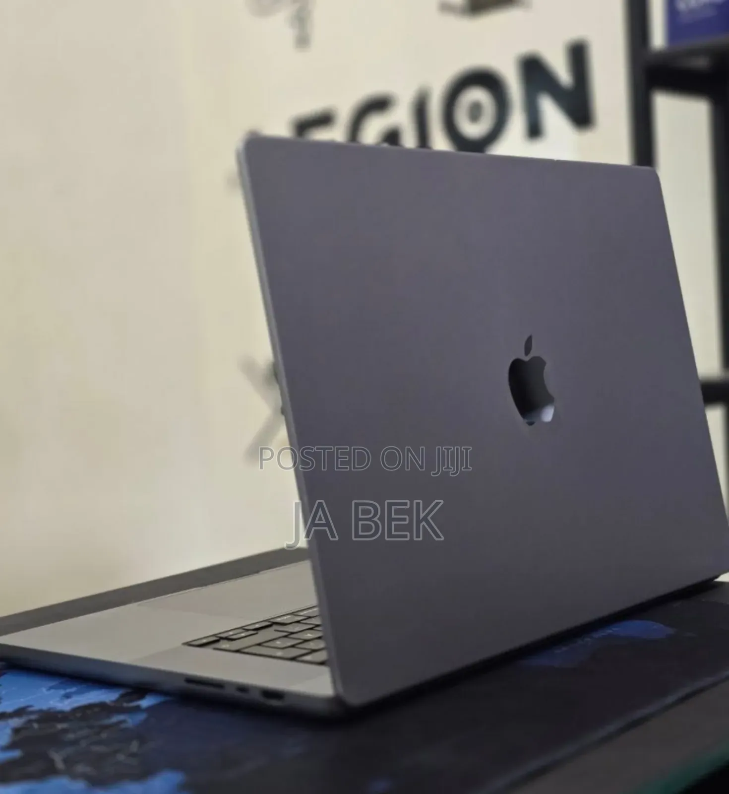 New Laptop Apple MacBook Pro M1 16GB Apple M1 Pro SSD 1T