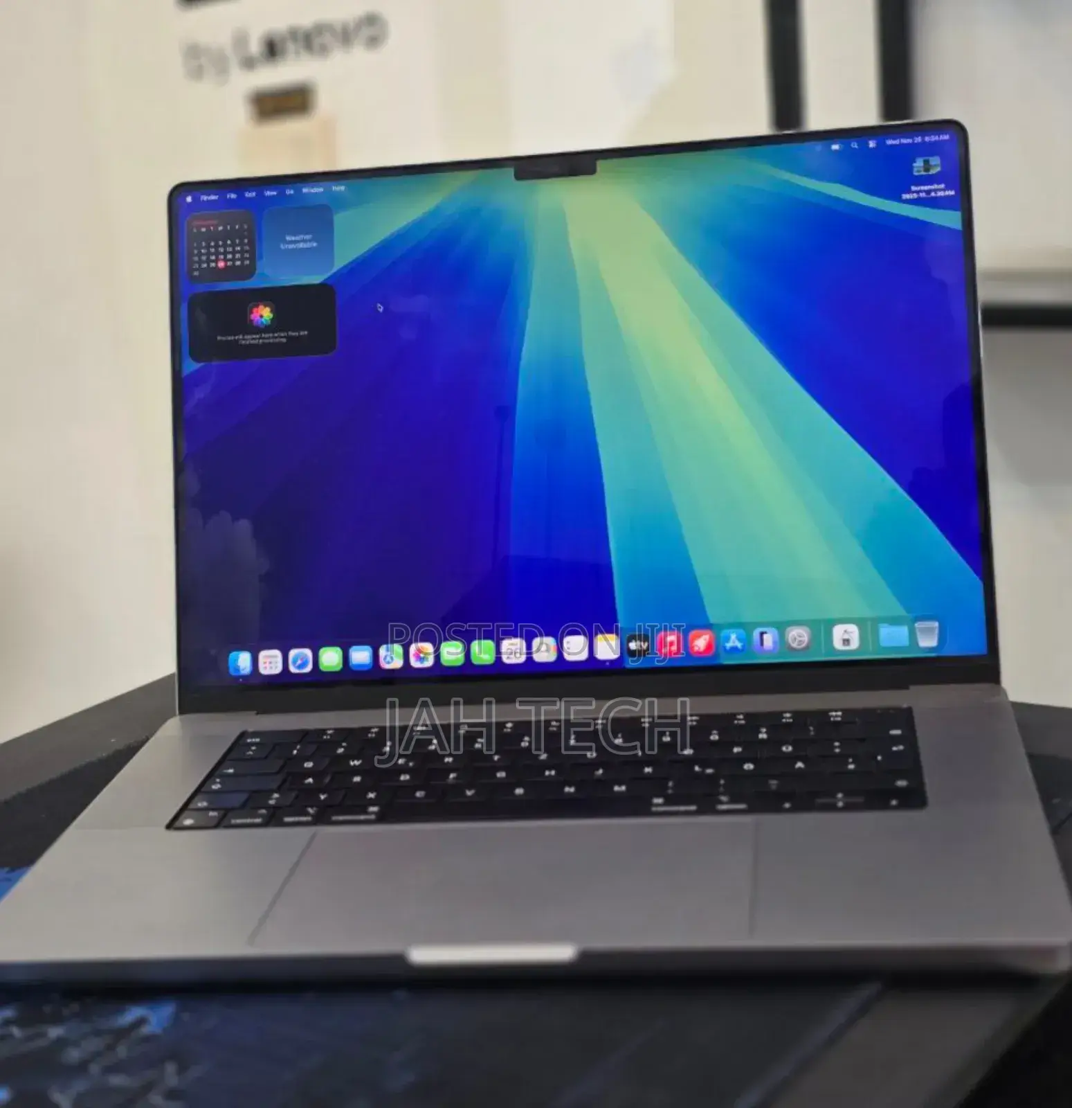 New Laptop Apple MacBook Pro M1 16GB Apple M1 Pro SSD 1T