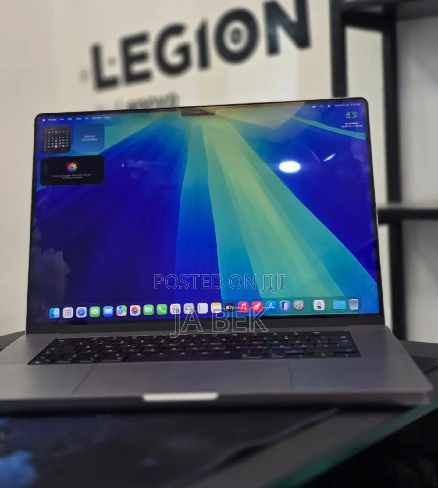 New Laptop Apple MacBook Pro M1 16GB Apple M1 Pro SSD 1T