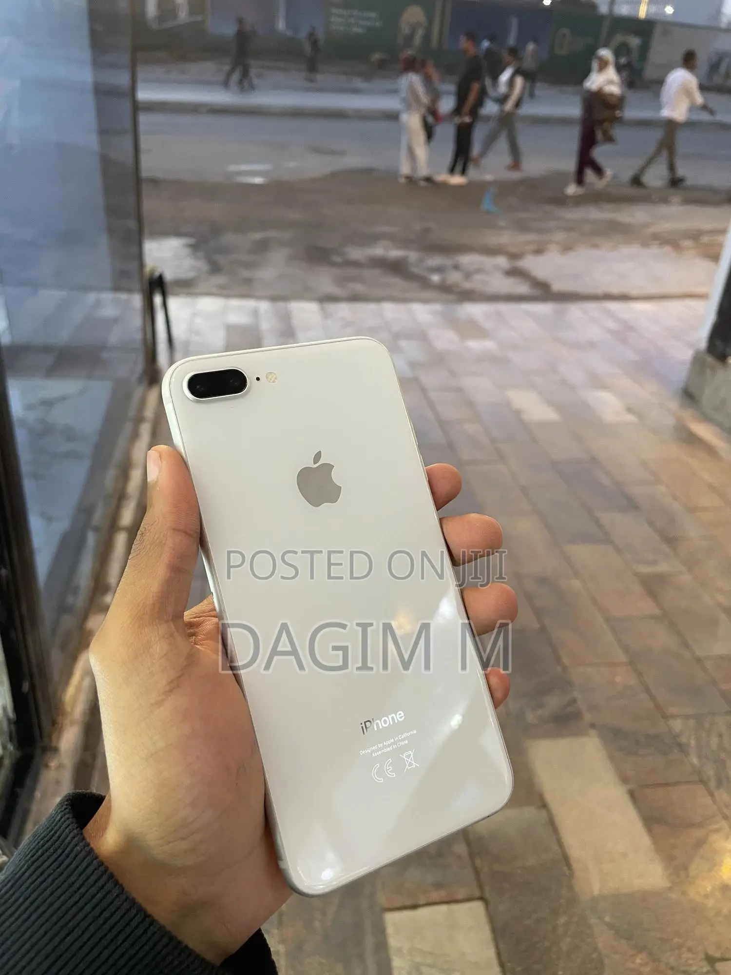 Apple iPhone 8 Plus 64 GB White