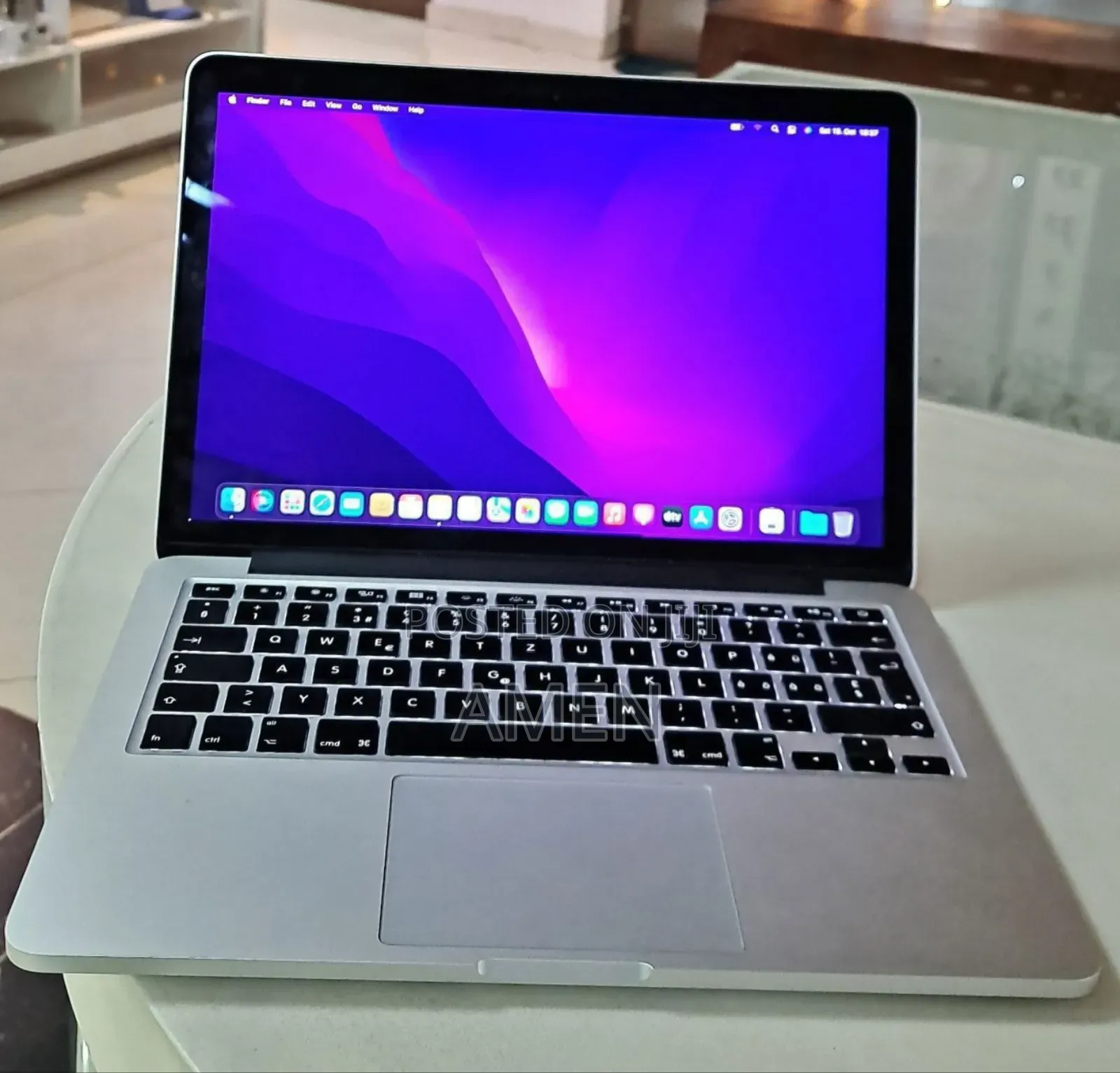 New Laptop Apple MacBook 2015 8GB Intel Core I5 SSD 256GB