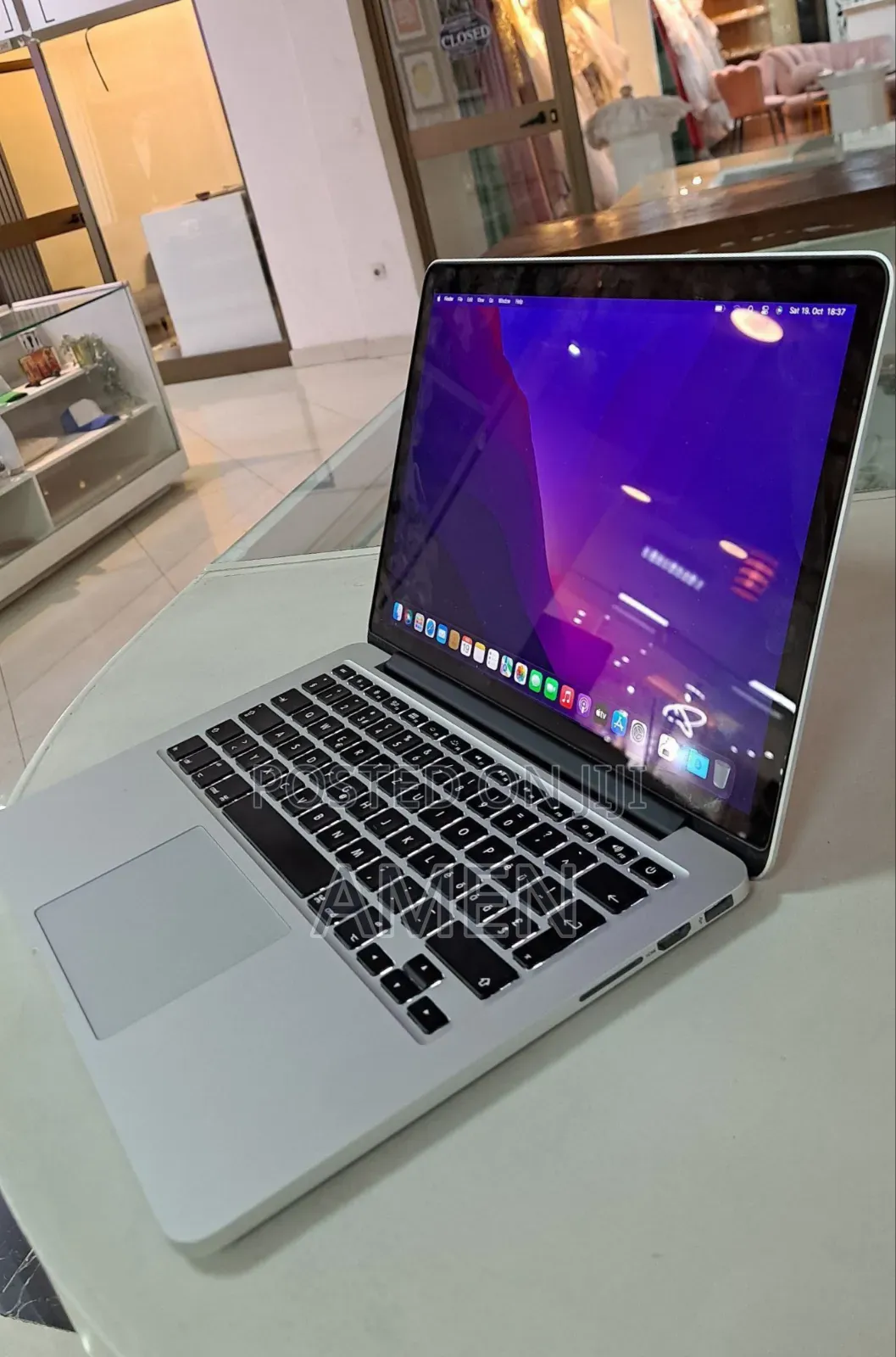 New Laptop Apple MacBook 2015 8GB Intel Core I5 SSD 256GB