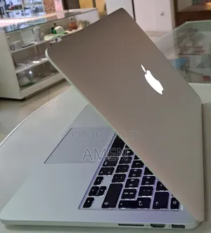 New Laptop Apple MacBook 2015 8GB Intel Core I5 SSD 256GB