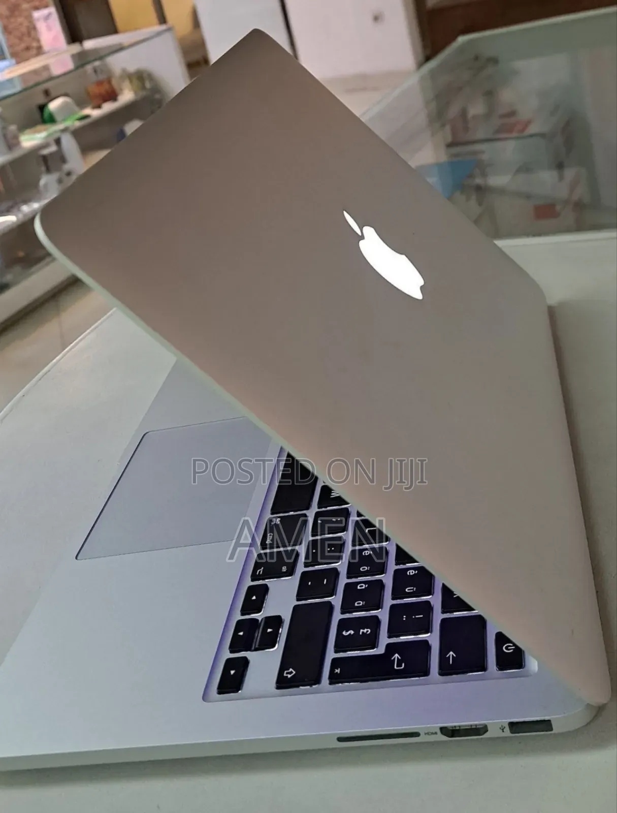 New Laptop Apple MacBook 2015 8GB Intel Core I5 SSD 256GB