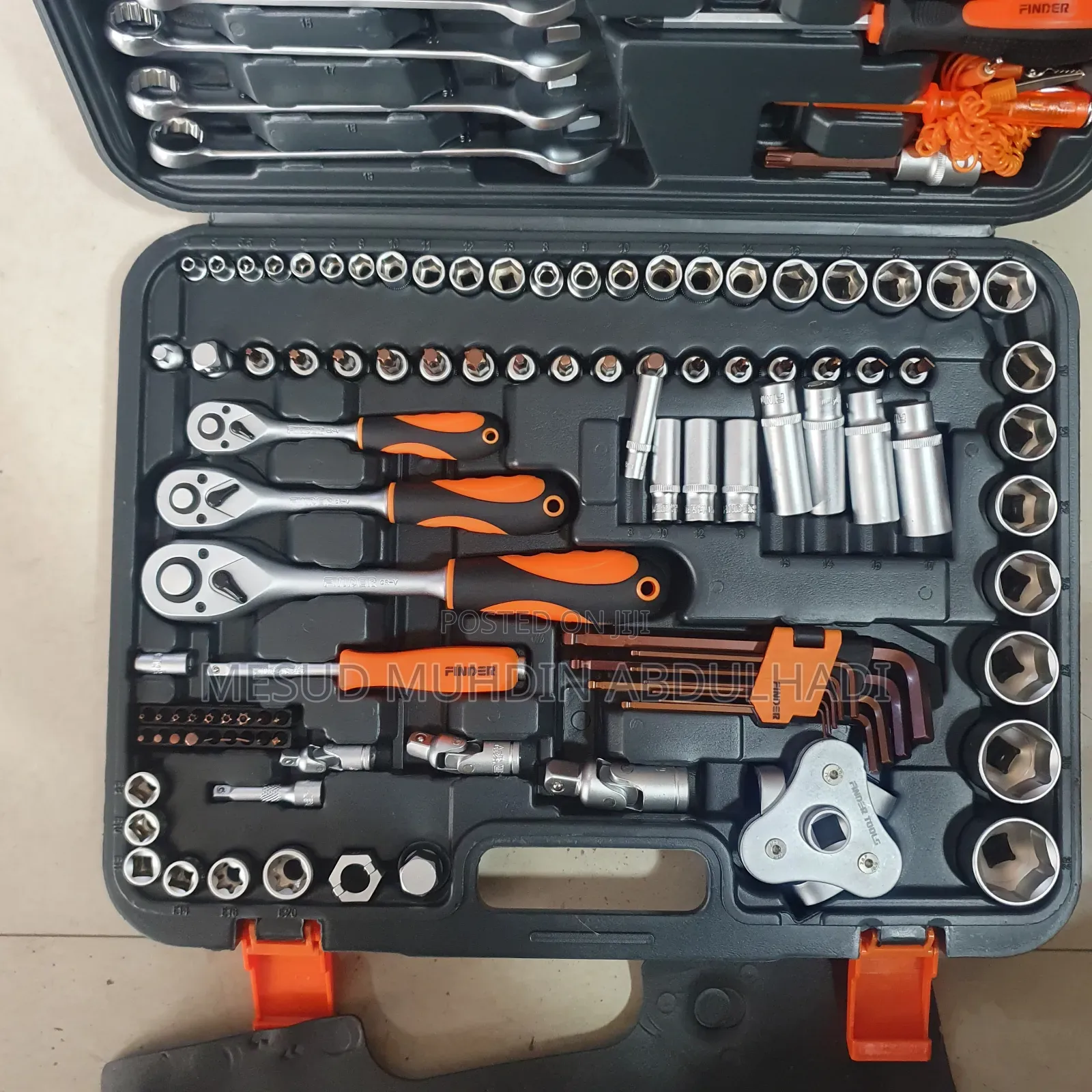 Finder Sockat Set 121pcs