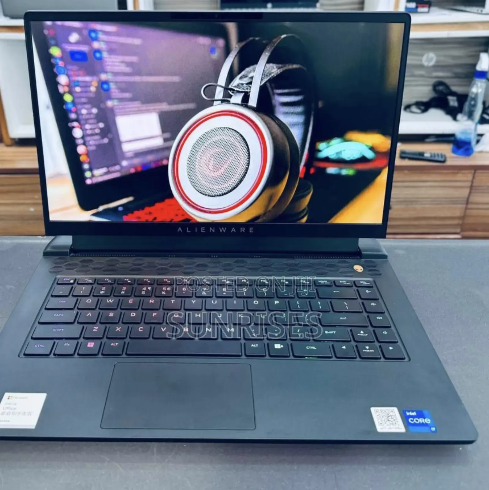 New Laptop Alienware Area-51m 16GB Intel Core I7 SSD 512GB