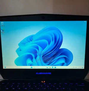 New Laptop Alienware Area-51m 16GB Intel Core I5 SSD 256GB