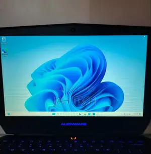 New Laptop Alienware Area-51m 16GB Intel Core I5 SSD 256GB