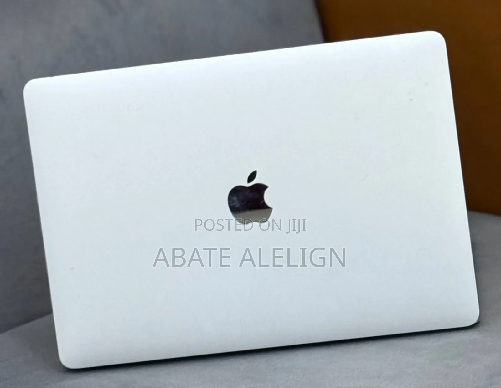 New Laptop Apple MacBook Air 2019 8GB Intel Core I5 SSD 128GB