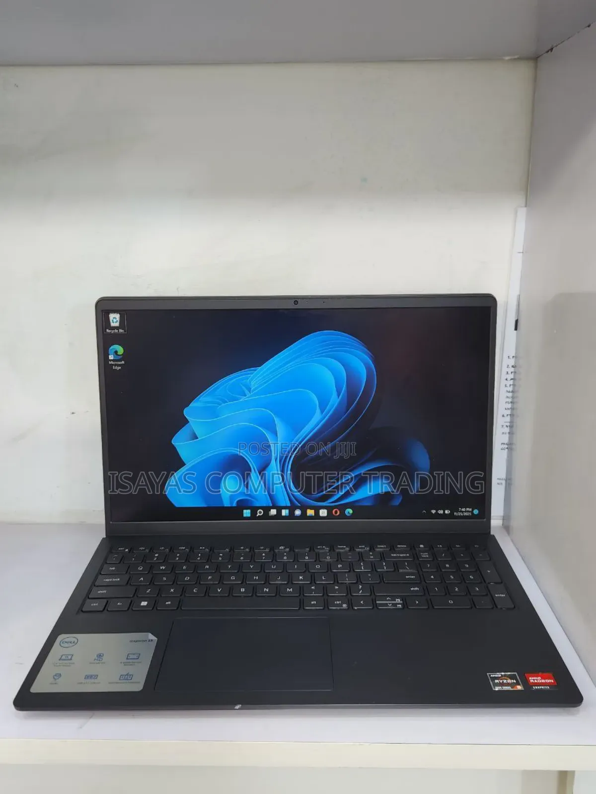 New Laptop Dell Inspiron 15 8GB AMD Ryzen 5 SSD 512GB