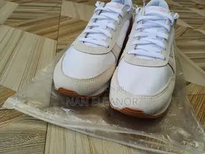 39, Puma Sneakers