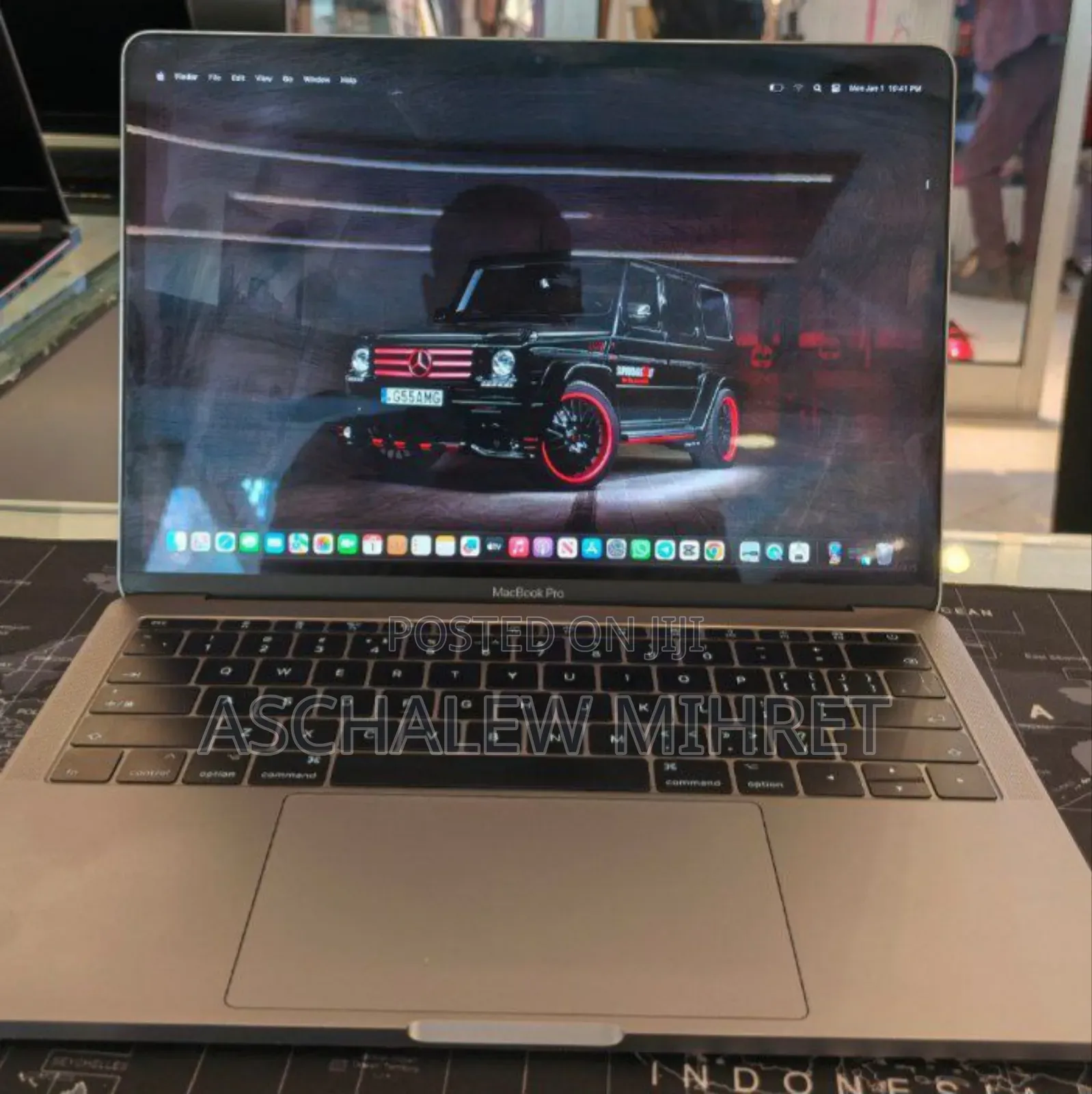 New Laptop Apple MacBook Pro 2017 8GB Intel Core I5 SSD 128GB
