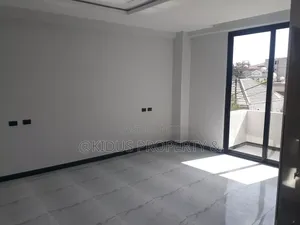 4bdrm Apartment in Lebu Medehaniyalem, Nifas Silk-Lafto for rent