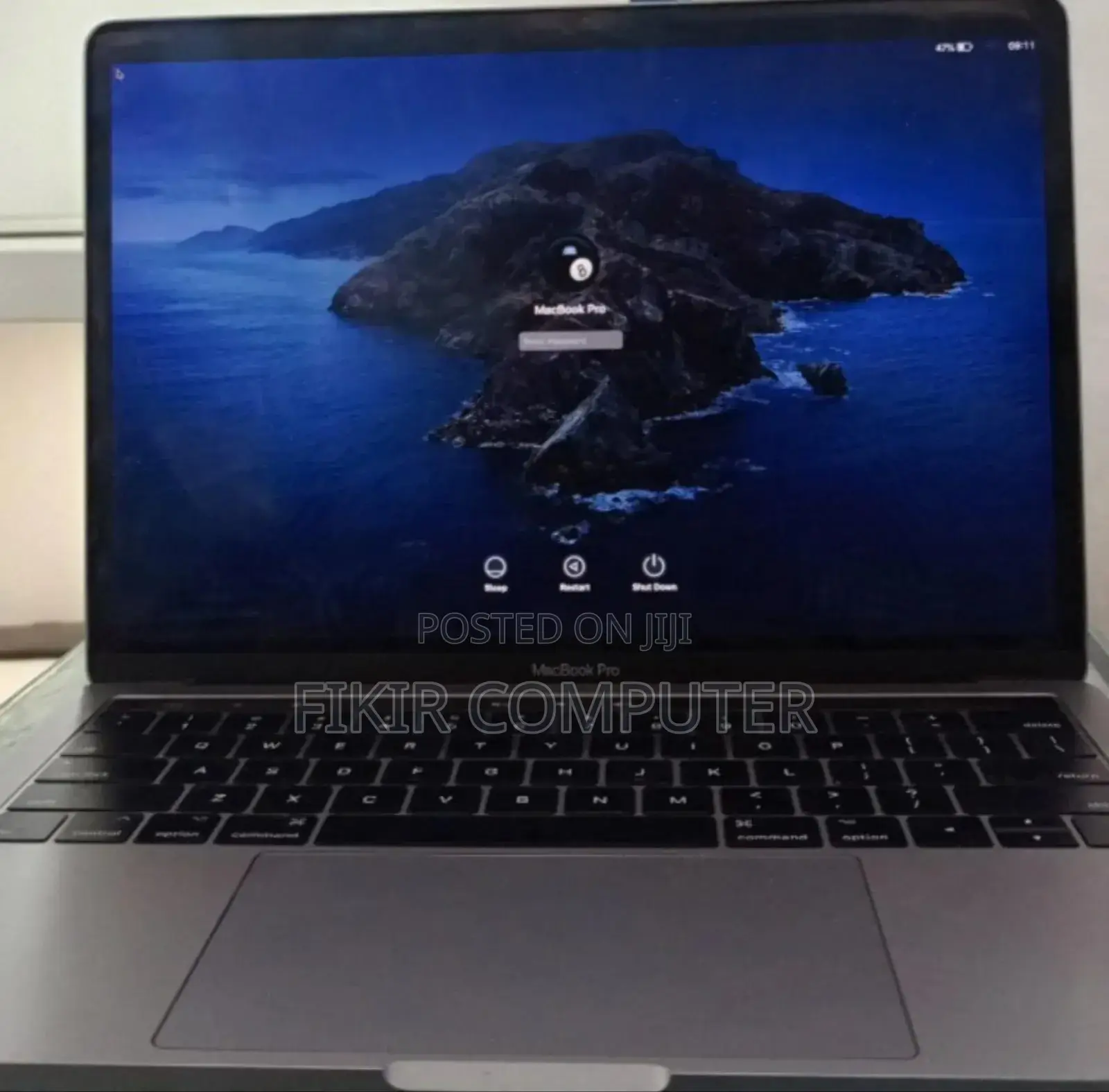 New Laptop Apple MacBook Pro 2017 8GB Intel Core I5 SSD 128GB