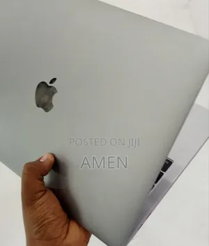 New Laptop Apple MacBook 2017 8GB Intel Core I5 SSD 128GB