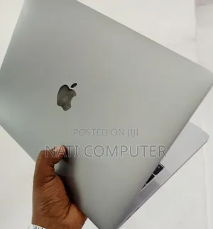 New Laptop Apple MacBook Pro 2017 8GB Intel Core I5 SSD 128GB