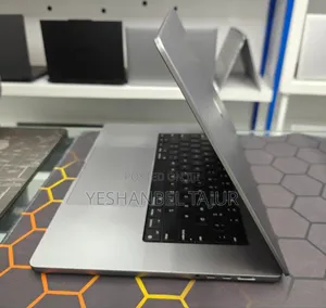 New Laptop Apple MacBook Pro M1 64GB Apple M1 Max SSD 1T