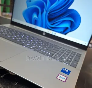 New Laptop HP 16GB Intel Core 5 SSD 512GB