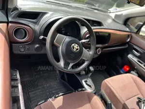 Toyota Yaris 2012 Burgundy