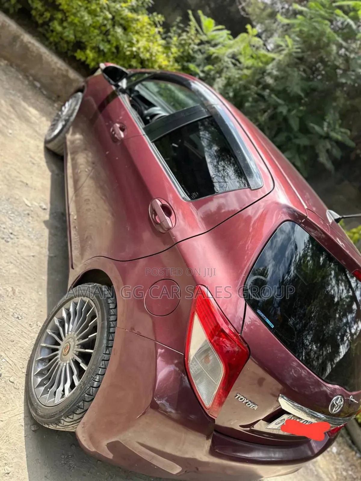 Toyota Yaris 2012 Burgundy