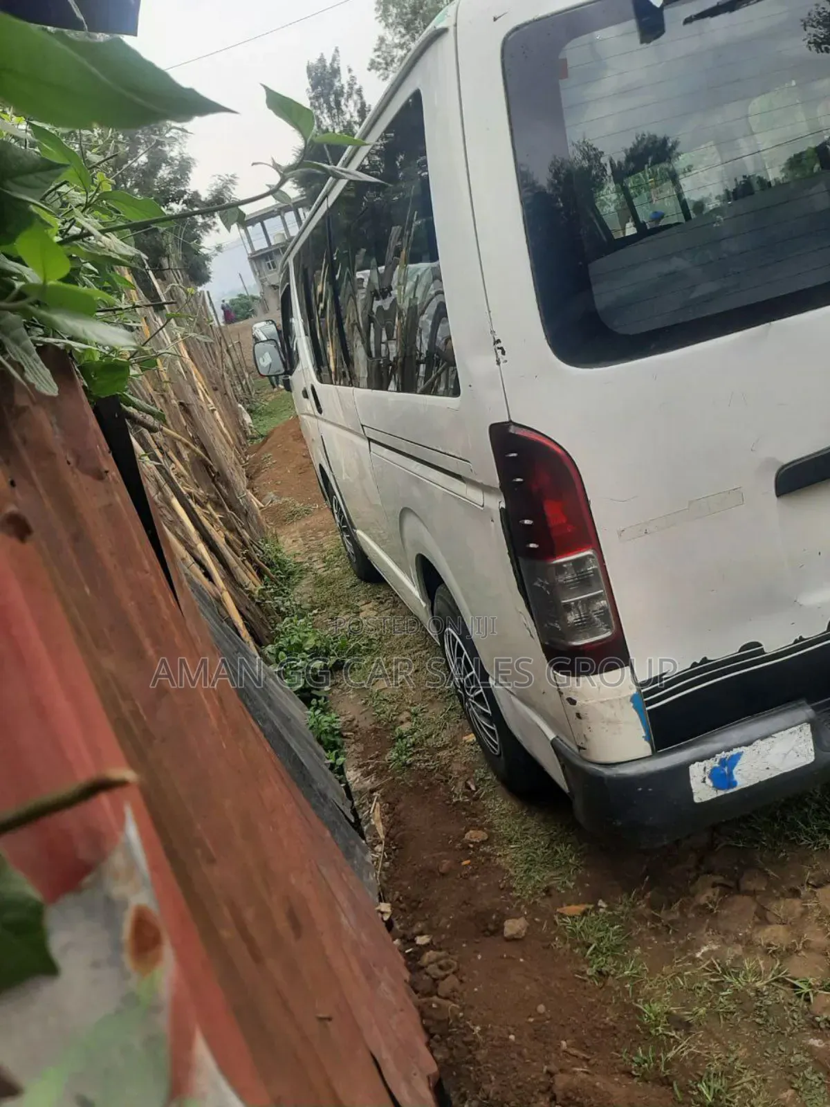 Toyota HiAce 2007 White