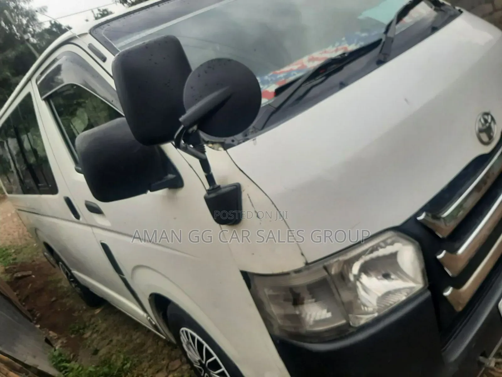 Toyota HiAce 2007 White