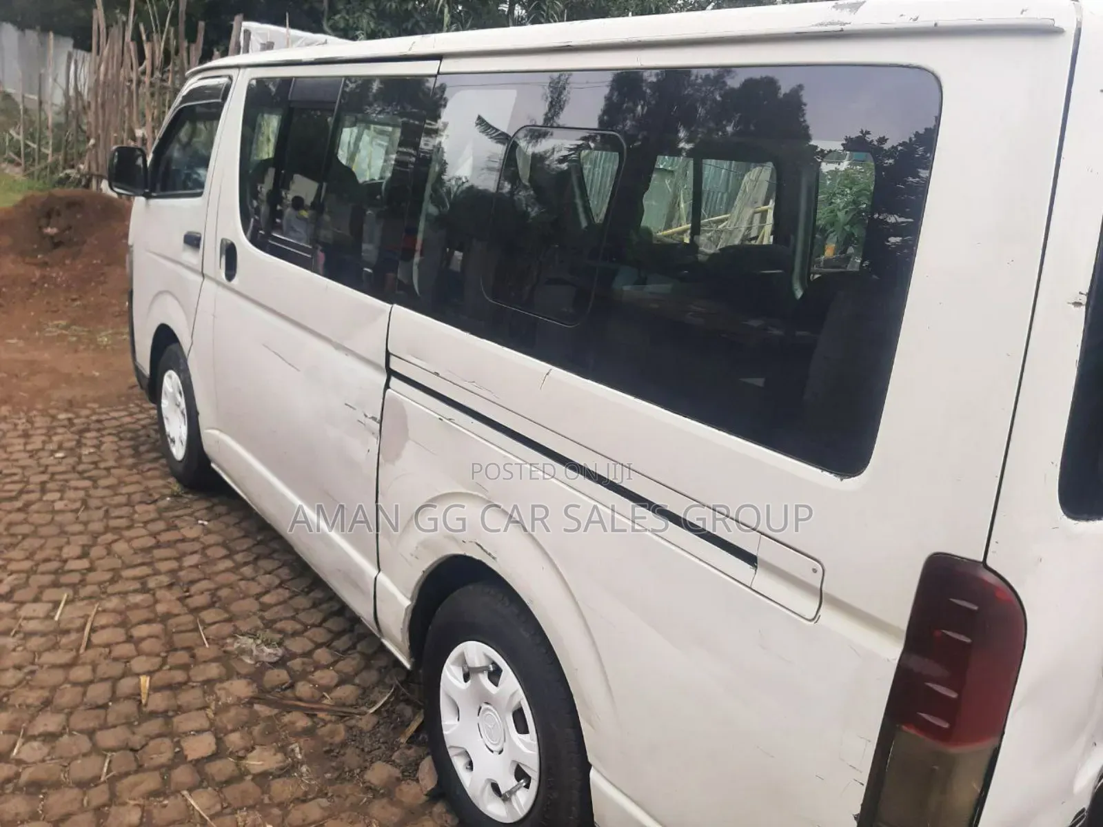 Toyota HiAce 2007 White